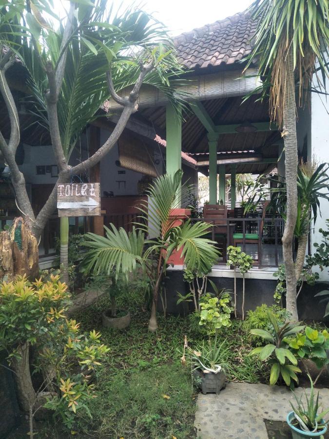 Beten Enjung Home Stay&Waroeng Αμέντ Εξωτερικό φωτογραφία