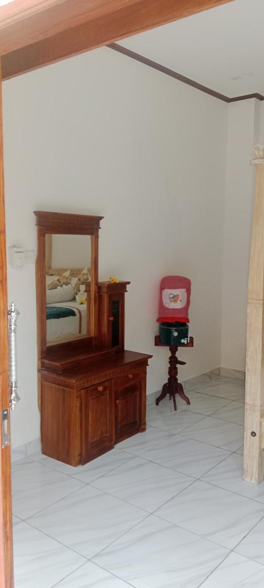 Beten Enjung Home Stay&Waroeng Αμέντ Εξωτερικό φωτογραφία