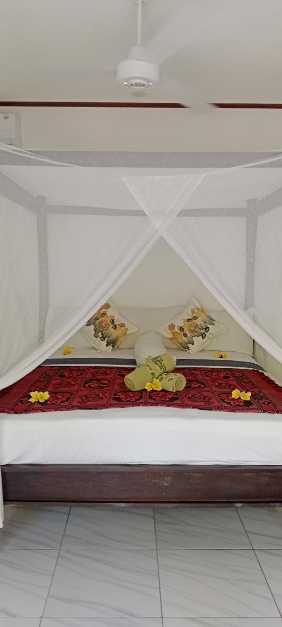 Beten Enjung Home Stay&Waroeng Αμέντ Εξωτερικό φωτογραφία