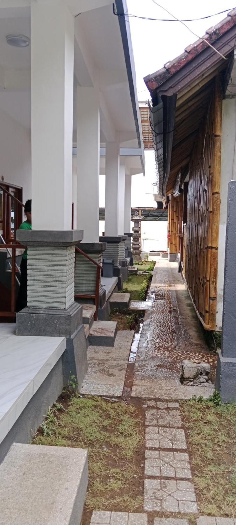 Beten Enjung Home Stay&Waroeng Αμέντ Εξωτερικό φωτογραφία