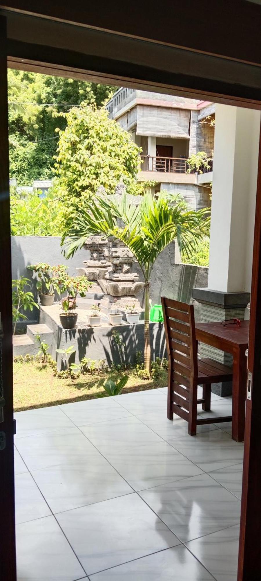 Beten Enjung Home Stay&Waroeng Αμέντ Εξωτερικό φωτογραφία