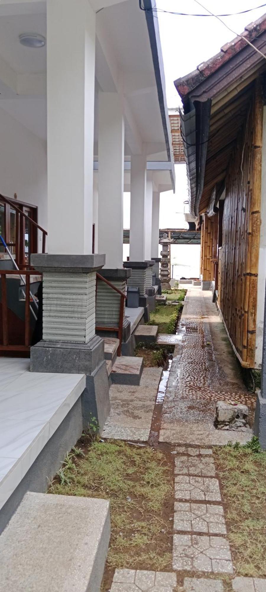 Beten Enjung Home Stay&Waroeng Αμέντ Εξωτερικό φωτογραφία
