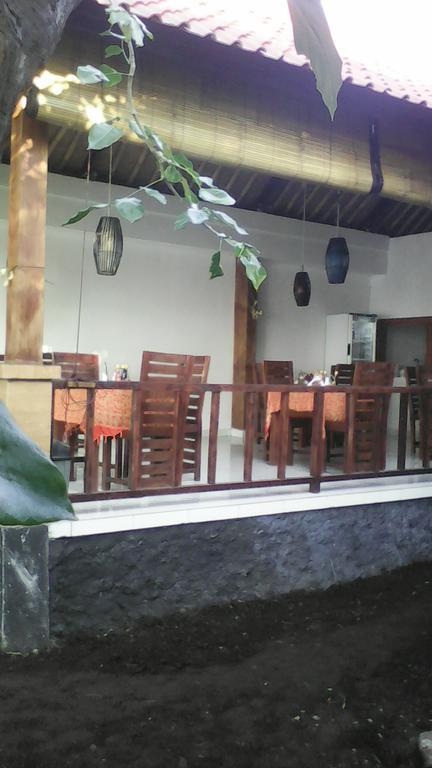 Beten Enjung Home Stay&Waroeng Αμέντ Εξωτερικό φωτογραφία